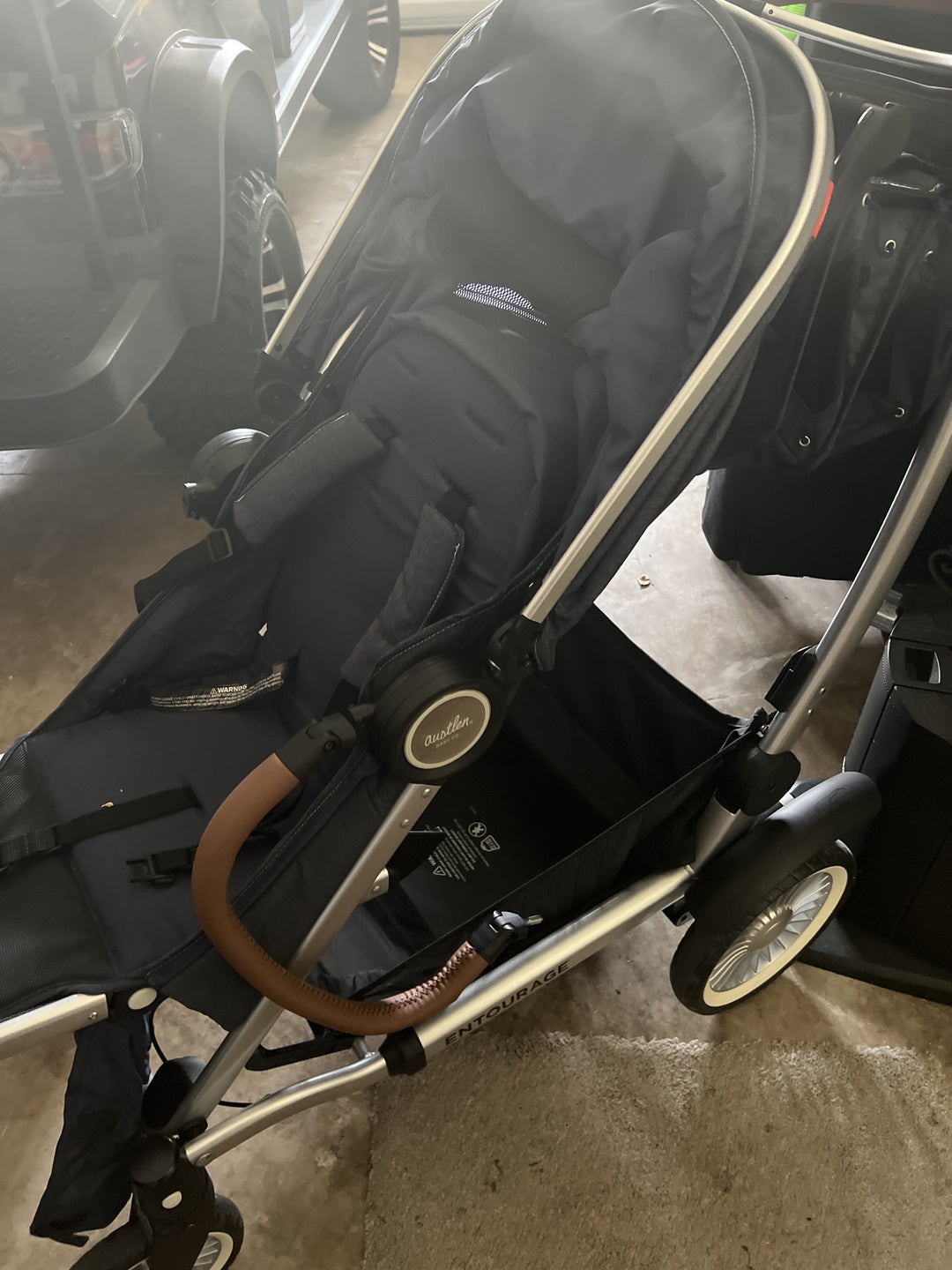 The Austlen Entourage Is The High-End Stroller That Makes Travel So Much Easier