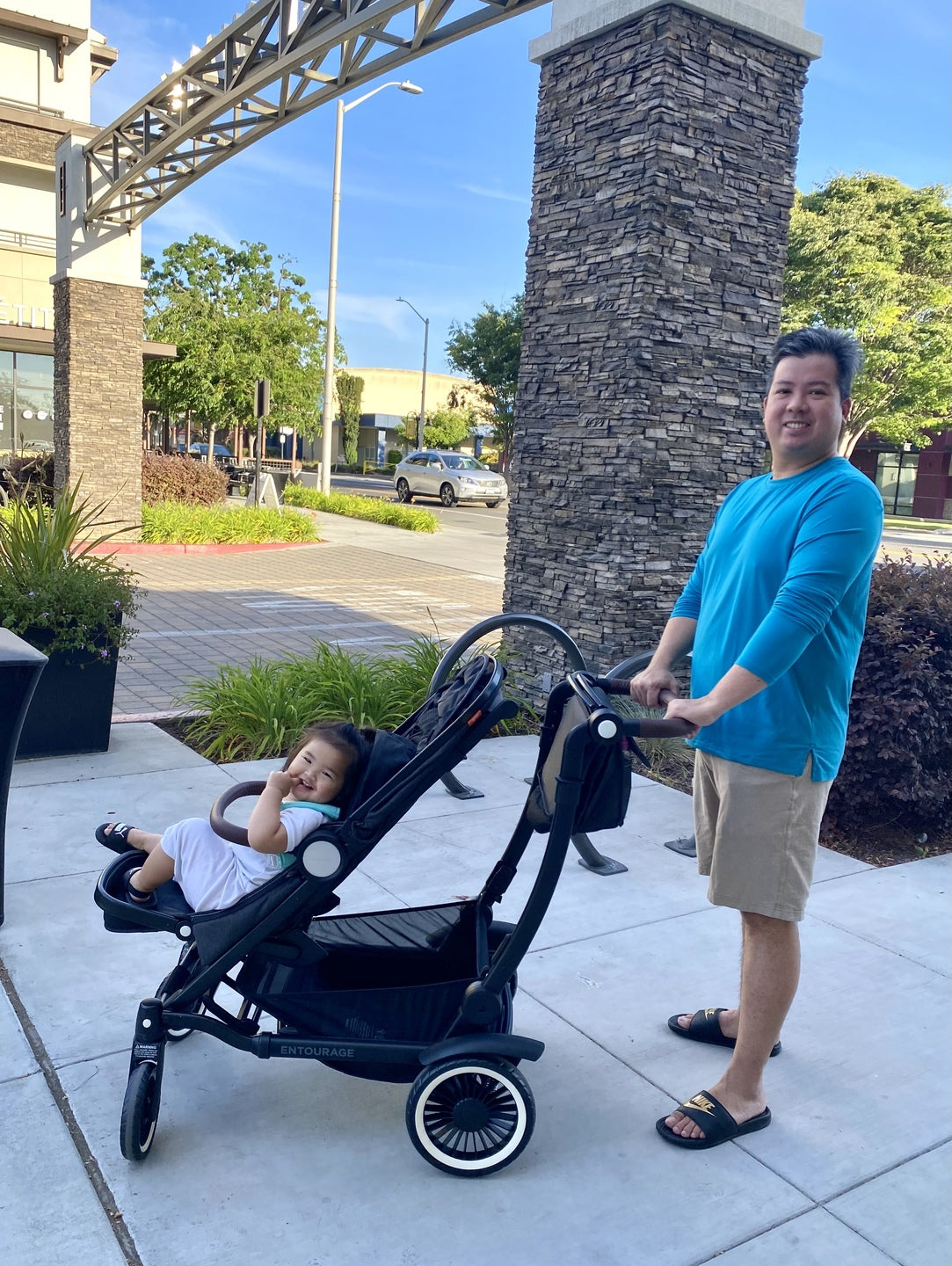 The Week We Debated… and the Stroller Choice We’re So Proud Of (Spoiler - It's The Austlen Entourage!)